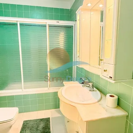 Oura Ocean Drive By Sunny Deluxe Apartament